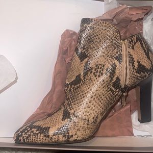 Franco Sarto Beige Snake Skin Kora Heel